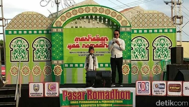 Pemburu Takjil Tumplek Blek di Pasar Ramadan Situbondo