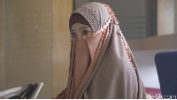 Tidak hanya mengunakan niqab Peggy juga menggant namanya menjadi Khadijah SS. Foto: Desi Puspasari/detikHOT