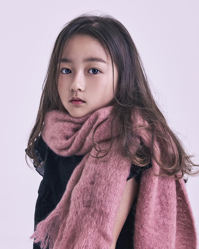 Bagaimana menurutmu dengan penampilan Haeun ini, cantik dan menggemaskan kan? Foto: Instagram