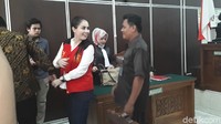 Wajah Jedun pun tampak semringah usai menerima putusan. Foto: Desi Puspasari/detikHOT