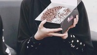 Enak banget nih kuenya. Usaha kue milik Zaskia Sungkar ini cukup menggoda ya untuk berbuka puasa. Enak pakai teh hangat.  Foto: Instagram @zaskiasungkar15