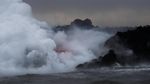 Foto: Gunung Kilauea Erupsi Lagi, Lava Panas Mengalir ke Pasifik