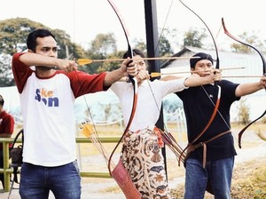 Deretan Artis yang Juga Hobi Memanah, Siapa Mau Ikutan?
