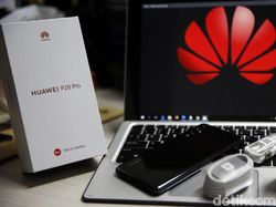 Unboxing Huawei P20 Pro dengan Tiga Kamera Leica