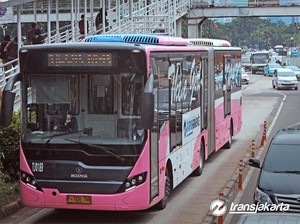 Transportasi Gratis Bagi Para Wanita di Hari Kartini