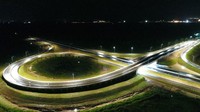 Tol Palembang-Indralaya (Palindra) merupakan tol pertama yang ada di Sumatera Selatan (Sumsel) dan tol Trans Sumatera pertama yang diresmikan Presiden Joko Widodo.Foto: Dok. PT Hutama Karya