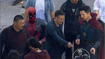 Sambil bekerja saya juga disuruh belajar sendiri basicnya dari buku dan tutorial yang di web seperti Youtube dan Google, paparnya. (Foto: Instagram)