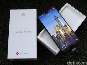 Unboxing Huawei P20 Pro dengan Tiga Kamera Leica