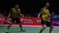 Pertandingan antara Kevin/Marcus dan Goh/Tan berjalan cukup ketat di diwarnai aksi-aksi menarik di atas lapangan. Foto: Puspa Perwitasari/ANTARA FOTO