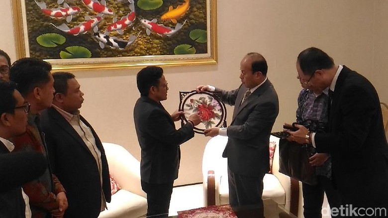 Cak Imin Bertemu Dubes China, Bahas Politik hingga Buruh Asing Cak Imin Bertemu Dubes China, Bahas Politik hingga Buruh Asing