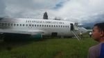Penampakan Pesawat Kargo Tergelincir di Bandara Wamena