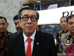 Menkum HAM Hadiri Paripurna Pengesahan RUU Antiterorisme