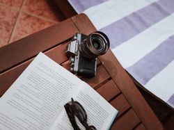 Penampakan Kece Kamera Mirrorles Fujifilm X-T100