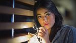 Kenalan dengan Mawar Eva, Pacar Iqbaal Ramadhan di Bumi Manusia
