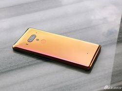 Melihat Lebih Dekat HTC U12+ yang Punya Spek Mumpuni