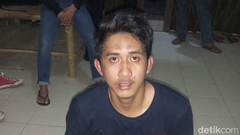 Driver Ojol Perampok Modus Pecah Kaca Mobil di Sulsel Ditangkap Driver Ojol Perampok Modus Pecah Kaca Mobil di Sulsel Ditangkap
