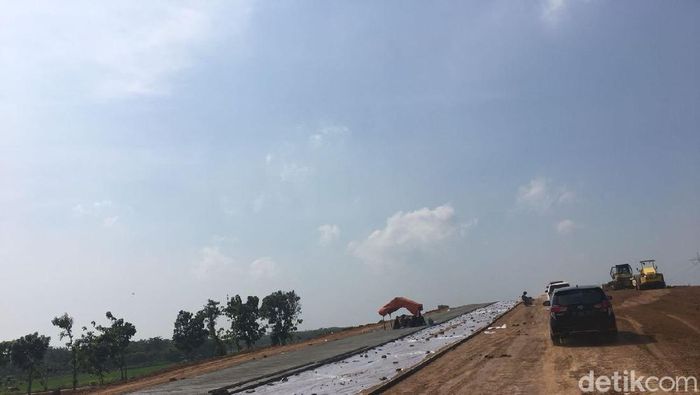 Tol Pemalang-Batang dibuka fungsional untuk mudik/Foto: Fadhly Fauzi Rachman/detikFinance Tol Pemalang-Batang dibuka fungsional untuk mudik/Foto: Fadhly Fauzi Rachman/detikFinance