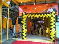 Walikota Medan Hadiri Pembukaan 'Kedai Rakyat' Putra dan Mantu Jokowi