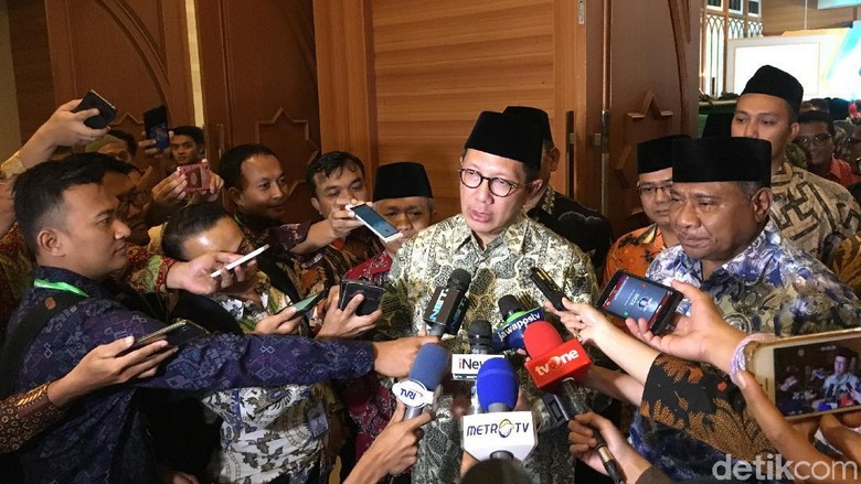 Jamaah Haji Kini Bisa Urus Imigrasi Saudi Sejak di Embarkasi Jamaah Haji Kini Bisa Urus Imigrasi Saudi Sejak di Embarkasi