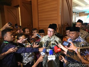 Jamaah Haji Kini Bisa Urus Imigrasi Saudi Sejak di Embarkasi