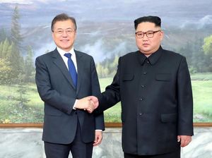 Surati Presiden Moon, Kim Jong-Un Dorong Denuklirisasi Semenanjung Korea
