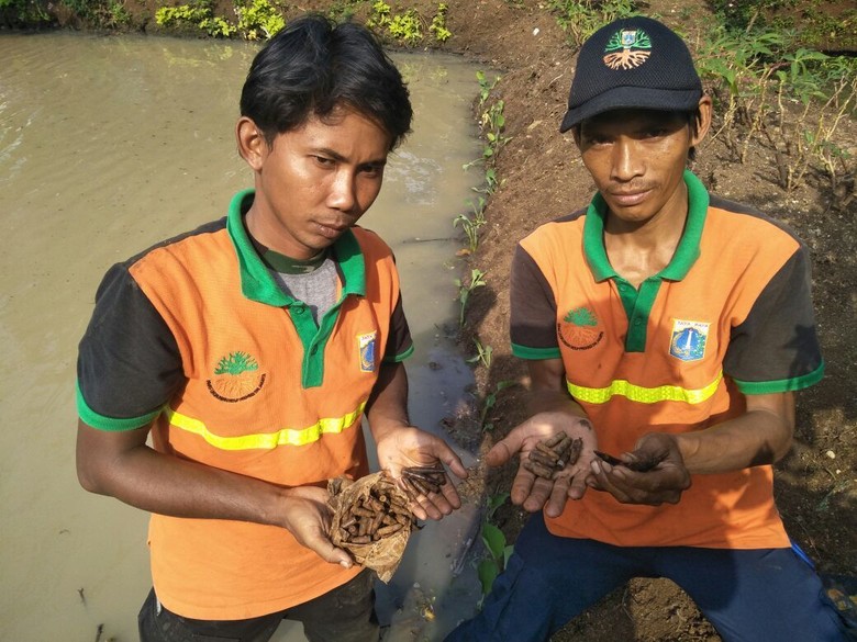 Belasan Peluru Ditemukan di Setu Mangga Bolong Jagakarsa Belasan Peluru Ditemukan di Setu Mangga Bolong Jagakarsa