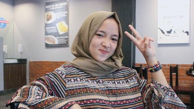 Cantik! Nissa Sabyan Gambus yang Video Covernya Trending di YouTube