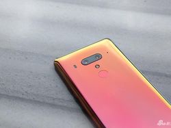 Melihat Lebih Dekat HTC U12+ yang Punya Spek Mumpuni