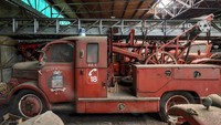 Sebuah kelompok yang ingin menjadikan tempat tersebut sebagai museum pun akhirnya mengambil alih gudang tersebut dan mulai dioperasikan kembali untuk memperbaiki truk-truk tua untuk selanjutnya dikirim ke museum. Istimewa/Hankermag.