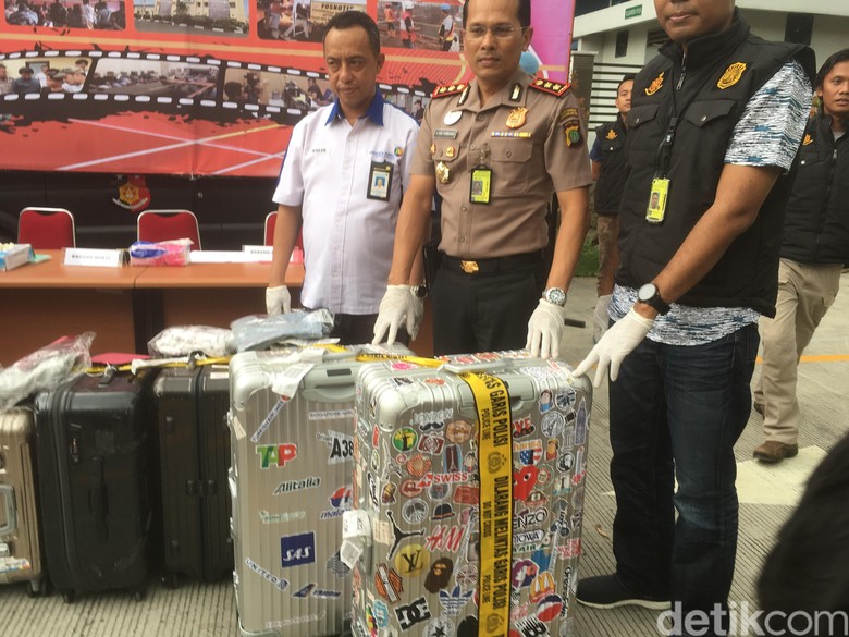 Siswa SMP Pencuri Koper di Bandara Kemungkinan Tak Ditahan Siswa SMP Pencuri Koper di Bandara Kemungkinan Tak Ditahan