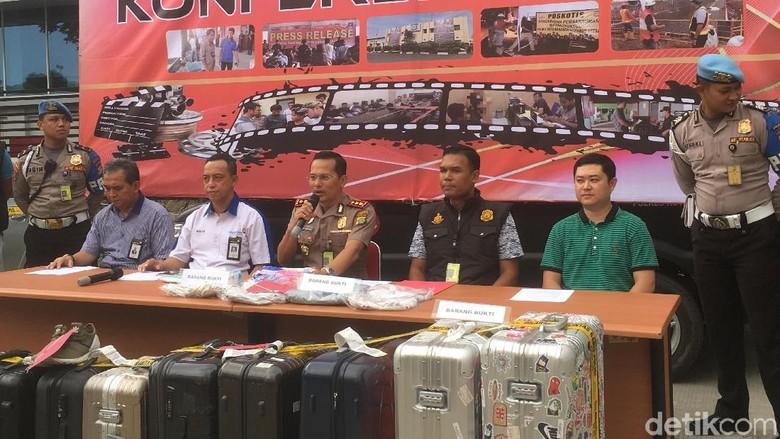Pencuri Koper Bandara Soekarno Hatta Masih SMP Pencuri Koper Bandara Soekarno Hatta Masih SMP