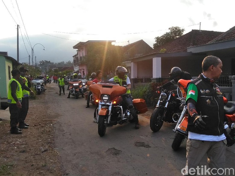 Ramadan Berbagi, Komunitas Moge Galang Donasi untuk Masjid