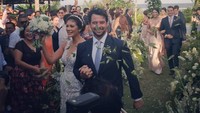 Baik Aline maupun James terlihat sangat bahagia. Foto: Instagram Ariuno
