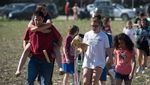 Potret Evakuasi Siswa Pasca-penembakan SMP di Indiana, AS