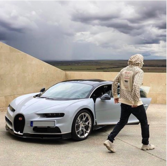 Bugatti Chiron milik Karim Benzema