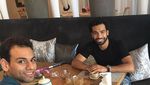 Cedera di Final Liga Champions, Ini 10 Gaya Mohamed Salah Saat Nikmati Makanan