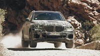 BMW mulai memperlihatkan teaser campaign BMW X5 terbaru, yang memperlihatkan pengujian BMW X5 terbaru di berbagai medan ekstrem di dunia. Foto: Pool (Motor1)