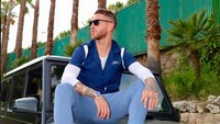 Selain suka dengan mobil klasik, Sergio Ramos juga menyukai mobil SUV yang gagah keluaran Mercedes-Benz, G-Class. Foto: Instagram/Sergio Ramos