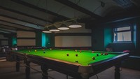 Fasilitas mewah yang tersedia adalah kolam renang, meja biliar, bar, restoran, sauna, spa, hingga wifi. Istimewa/telegraph.co.uk