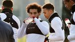 Cedera di Final Liga Champions, Ini 10 Gaya Mohamed Salah Saat Nikmati Makanan