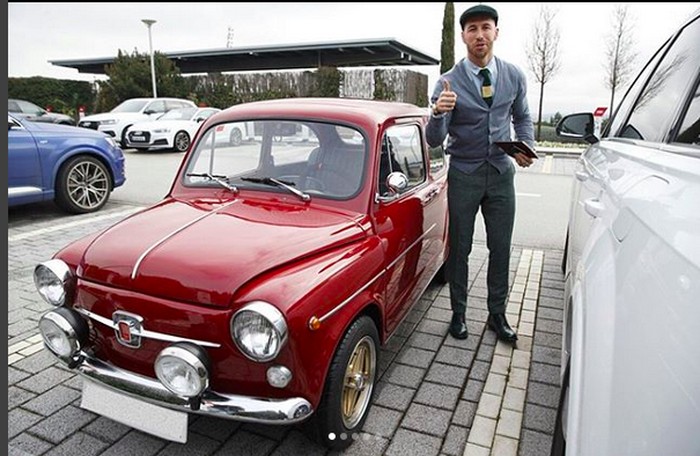 Sergio Ramos Si Penyuka Mobil Klasik