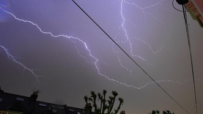Berteduh di Pondok Kebun, Warga Jeneponto Tewas Tersambar Petir