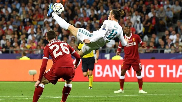Foto: Lihat Lagi Gol Salto Gareth Bale dari Beberapa Sudut