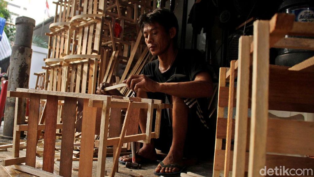 Perajin Keranjang Parsel Kebanjiran Order Perajin Ke ranjang Parsel Kebanjiran Order