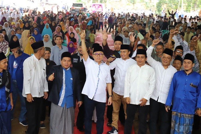 Ulama 212 Ciamis Doakan Zulkifli Hasan Jadi Pemimpin Indonesia Ulama 212 Ciamis Doakan Zulkifli Hasan Jadi Pemimpin Indonesia
