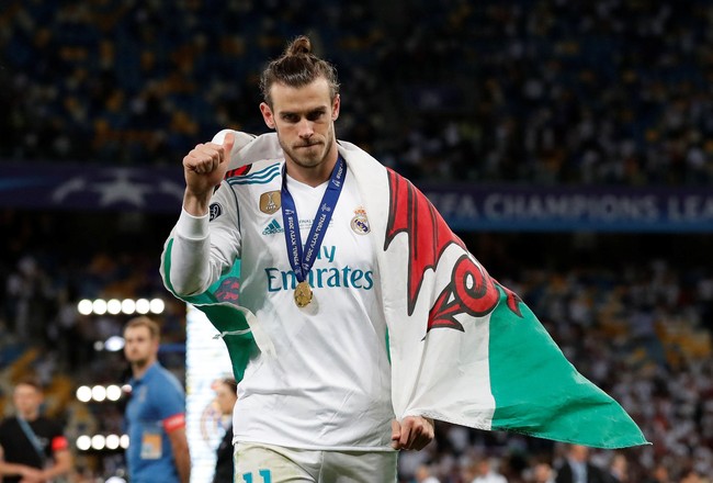 Gaya Makan Gareth Bale dan Dua Lipa yang Jadi Pusat Perhatian Liga Champions