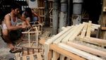 Perajin Keranjang Parsel Kebanjiran Order