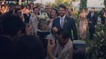 Momen Bahagia Pernikahan Aline Adita-James Midgley