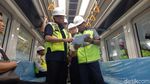 Wuus, LRT Palembang Melaju Mulus di Rel