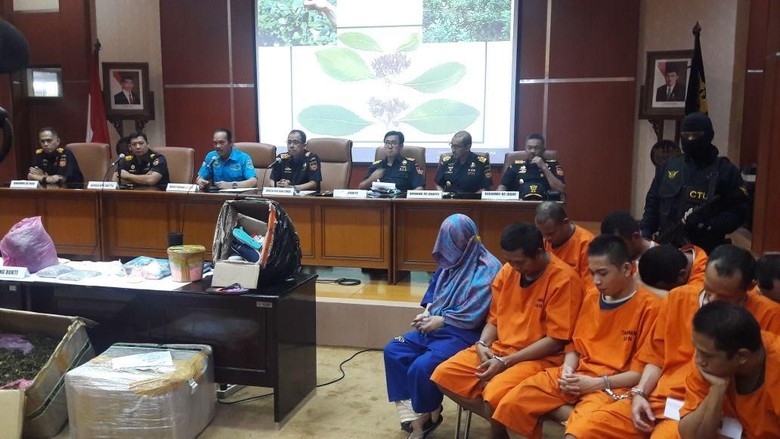 BNN-Bea Cukai Gagalkan Penyelundupan 15 Ribu Ekstasi dari Belgia BNN-Bea Cukai Gagalkan Penyelundupan 15 Ribu Ekstasi dari Belgia